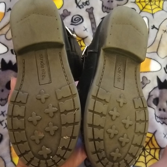 Girl's Black Stride Rite Boots size 11M - Picture 6 of 6